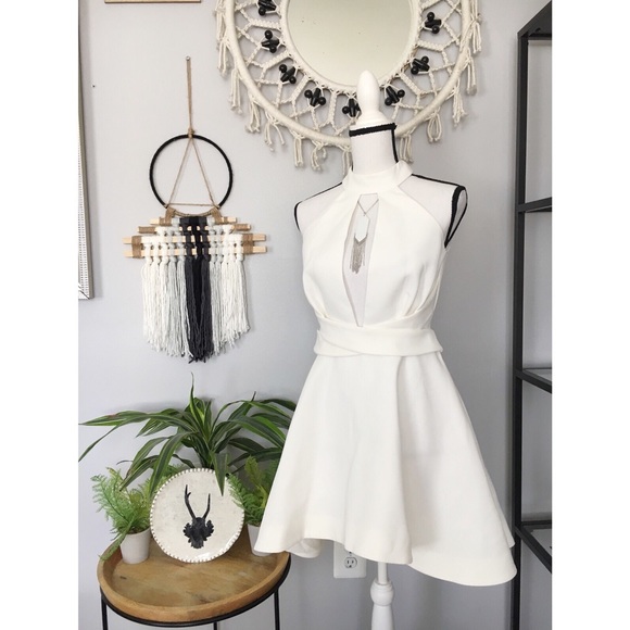 C/MEO Collective Dresses & Skirts - C/MEO Ivory Breaking Hearts Dress NWT $187 XS